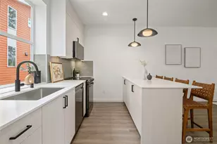 9020 13th Ave NW, Seattle, WA 98117 - Photo 8