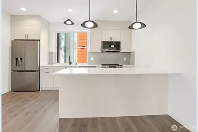 9020 13th Avenue NW #B, Seattle, WA 98117 - Photo 6