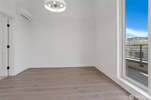 9020 13th Ave NW, Seattle, WA 98117 - Photo 30