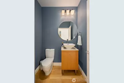 10700 NE 4th Street #4102, Bellevue, WA 98004 - Photo 14