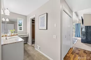 17434 NE 40th Pl, Redmond, WA 98052 - Photo 12