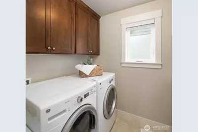 3043 259th Court SE, Sammamish, WA 98075 - Photo 22