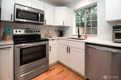 19620 80th Avenue W #G, Edmonds, WA 98026 - Photo 8