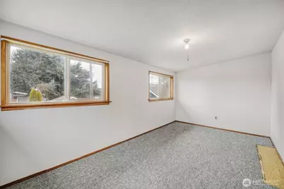 8414 S Thompson Avenue, Tacoma, WA 98444 - Photo 12