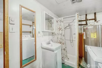 8414 S Thompson Avenue, Tacoma, WA 98444 - Photo 24