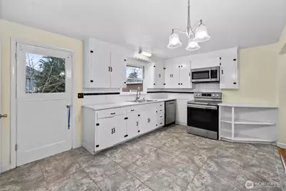 9717 NW 14th Avenue, Seattle, WA 98117 - Photo 6