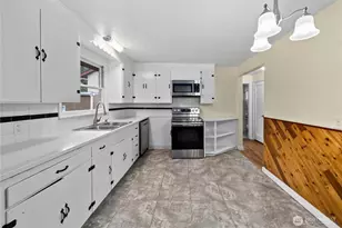 9717 NW 14th Ave, Seattle, WA 98117 - Photo 8