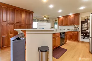 176 Eagle Ridge Dr E, Puyallup, WA 98374 - Photo 18