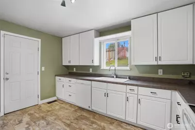 403 S Lafayette Avenue, Bremerton, WA 98312 - Photo 16