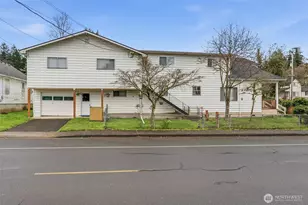 180 2nd St, Cathlamet, WA 98612 - Photo 2