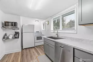 180 2nd St, Cathlamet, WA 98612 - Photo 22