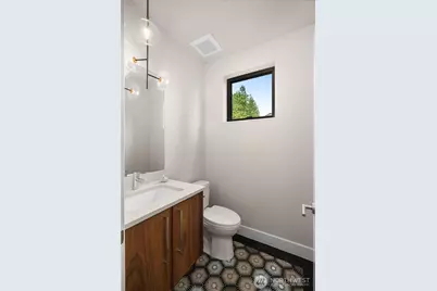 6038 50th Avenue NE, Seattle, WA 98115 - Photo 16