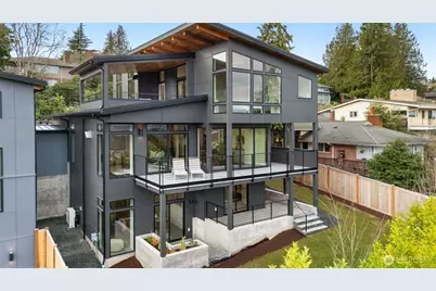 6038 50th Avenue NE, Seattle, WA 98115 - Photo 1