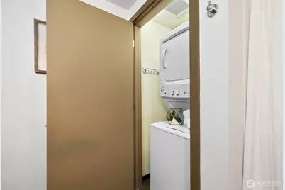 4422 Bagley Avenue N #216, Seattle, WA 98103 - Photo 20