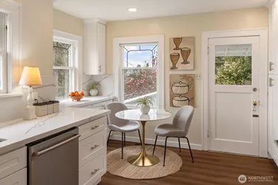 5701 30th Avenue NE, Seattle, WA 98105 - Photo 14