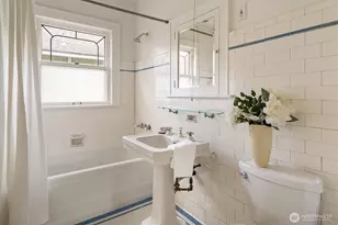 5701 30th Ave NE, Seattle, WA 98105 - Photo 16