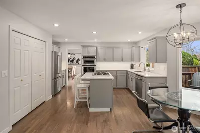 10330 NE 151st Place, Bothell, WA 98011 - Photo 14