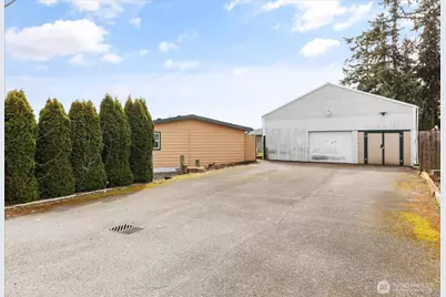 801 Walker Avenue, Oak Harbor, WA 98277 - Photo 14