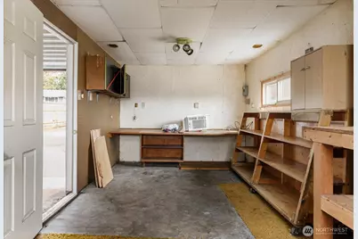 801 Walker Avenue, Oak Harbor, WA 98277 - Photo 16