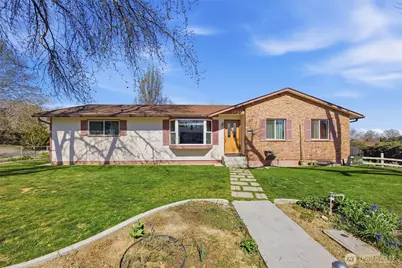 1840 W 11th Avenue, Kennewick, WA 99337 - Photo 1