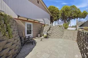 1840 W 11th Ave, Kennewick, WA 99337 - Photo 4