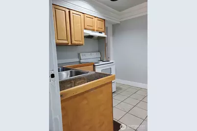 2424 S Graham Street, Seattle, WA 98108 - Photo 10