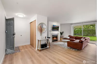 23325 Cedar Way #G105, Mountlake Terrace, WA 98043 - Photo 4
