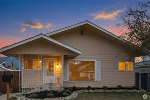 107 W 2nd St, Cle Elum, WA 98922 - Photo 1