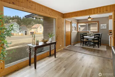 107 W 2nd Street, Cle Elum, WA 98922 - Photo 8