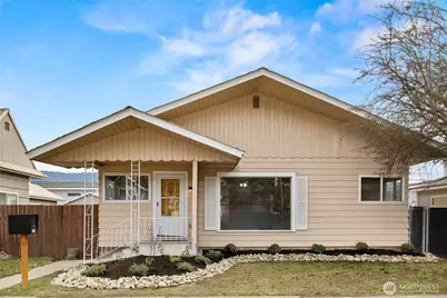 107 W 2nd Street, Cle Elum, WA 98922 - Photo 2