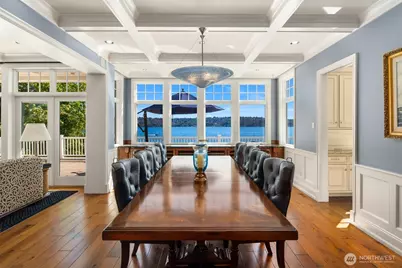 8233 W Mercer Way, Mercer Island, WA 98040 - Photo 10