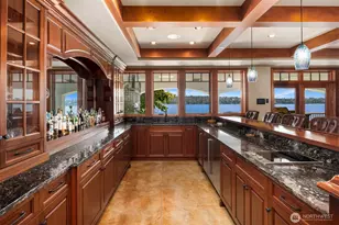 8233 W Mercer Way, Mercer Island, WA 98040 - Photo 26