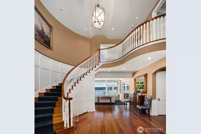 8233 W Mercer Way, Mercer Island, WA 98040 - Photo 8