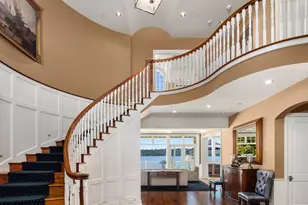 8233 W Mercer Way, Mercer Island, WA 98040 - Photo 8