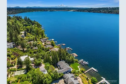 8233 W Mercer Way, Mercer Island, WA 98040 - Photo 6