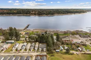 21 E Sullivan St, Allyn, WA 98524 - Photo 4