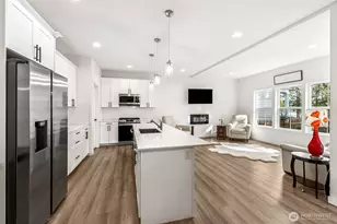 21 E Sullivan St, Allyn, WA 98524 - Photo 12