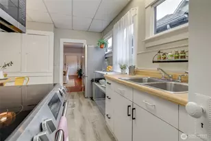 5248 11th Ave NE, Seattle, WA 98105 - Photo 16