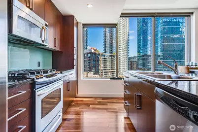 910 Lenora Street #S1203, Seattle, WA 98121 - Photo 8