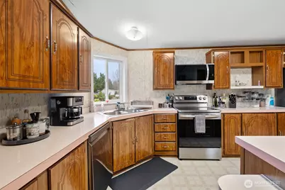 139 NE Saturn Lane, Bremerton, WA 98311 - Photo 8