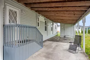 139 NE Saturn Ln, Bremerton, WA 98311 - Photo 26