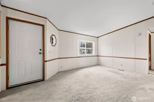 139 NE Saturn Ln, Bremerton, WA 98311 - Photo 12