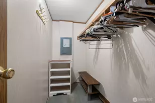 139 NE Saturn Ln, Bremerton, WA 98311 - Photo 22