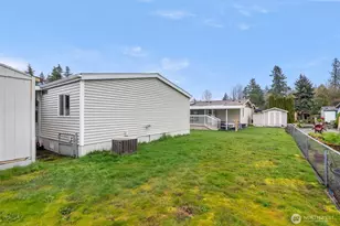 139 NE Saturn Ln, Bremerton, WA 98311 - Photo 28