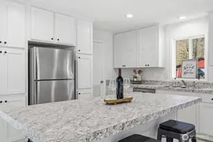 201 Albert St, Wilkeson, WA 98396 - Photo 6