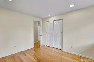 13009 SE 49th St, Bellevue, WA 98006 - Photo 22