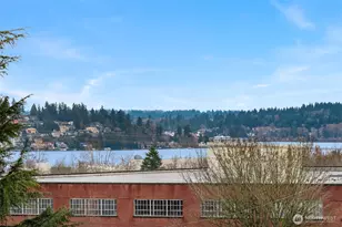 5829 NE 75th St, Seattle, WA 98115 - Photo 2