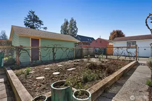 8333 27th Ave NW, Seattle, WA 98117 - Photo 24