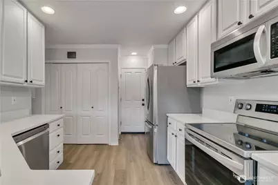 10030 Holly Drive #122, Everett, WA 98204 - Photo 12