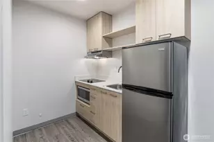 4046 8th Ave NE, Seattle, WA 98105 - Photo 14